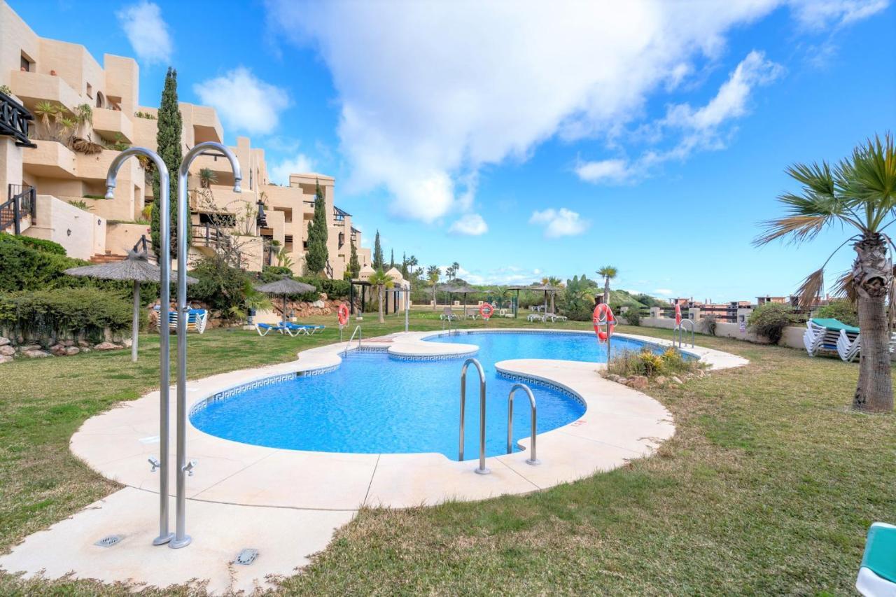 9 Penthouse With Amazing Sea Views, Close To Golf Manilva Duquesa Exterior photo