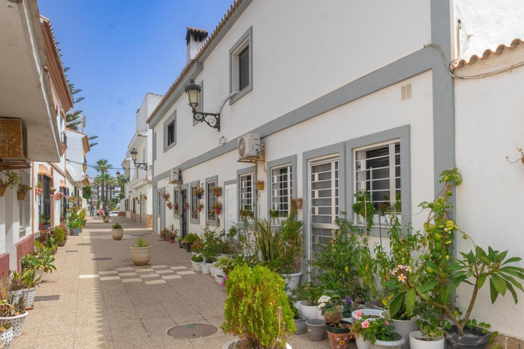 9 Penthouse With Amazing Sea Views, Close To Golf Manilva Duquesa Exterior photo